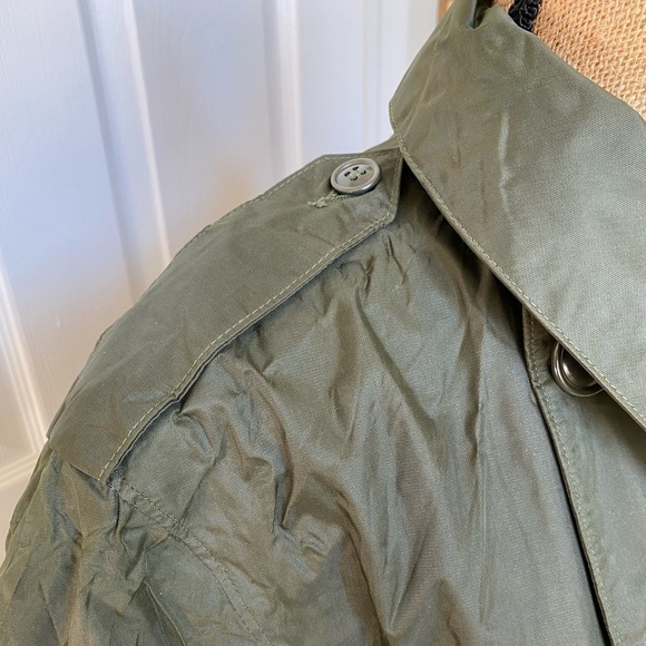 Vintage 1968 US Army Green Trench Rain Coat Nylon Rubber Coated Long Men’s Small - Picture 7 of 11